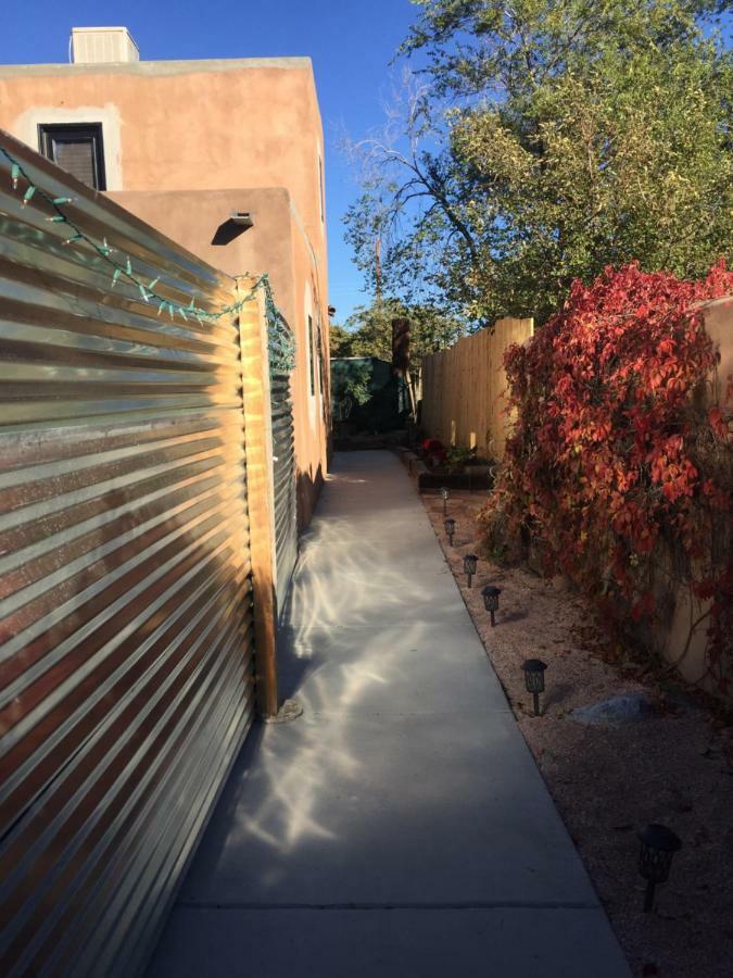 The Upper Room At Casa1022 Compound Albuquerque Exteriör bild